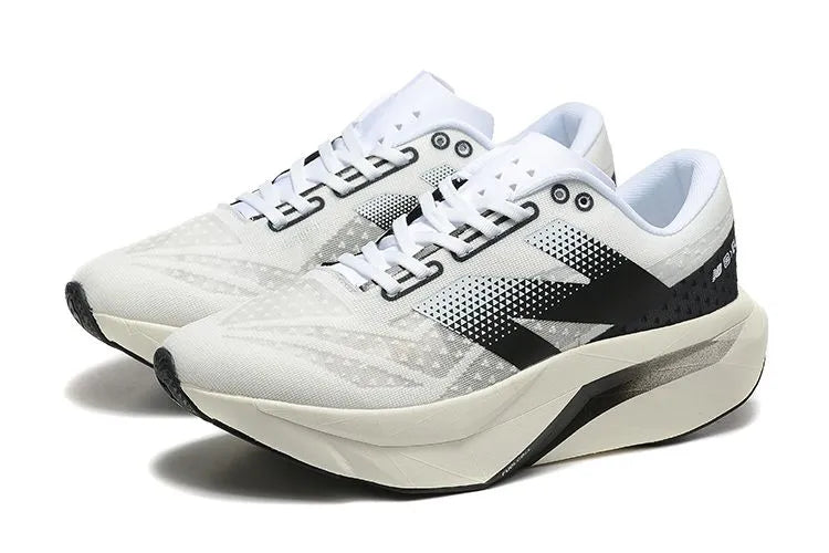 New Balance SC Elite White & Black - High-Speed Marathon Running Shoes